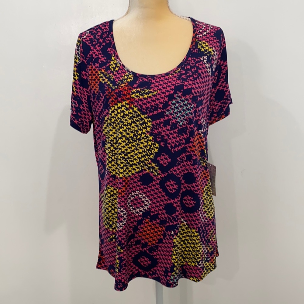 Lularoe Classic T Top size Large